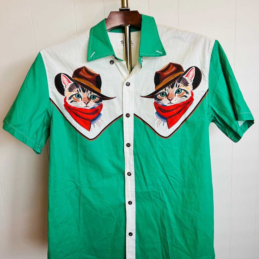 Green Western Cat Print Short-Sleeve Button-Down Shirt